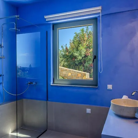 Roots In Crete Apartment